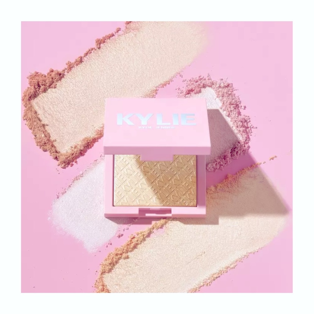 Kylighter Illuminating Powder - CHEERS DARLING HighLighter Kylie Cosmetics